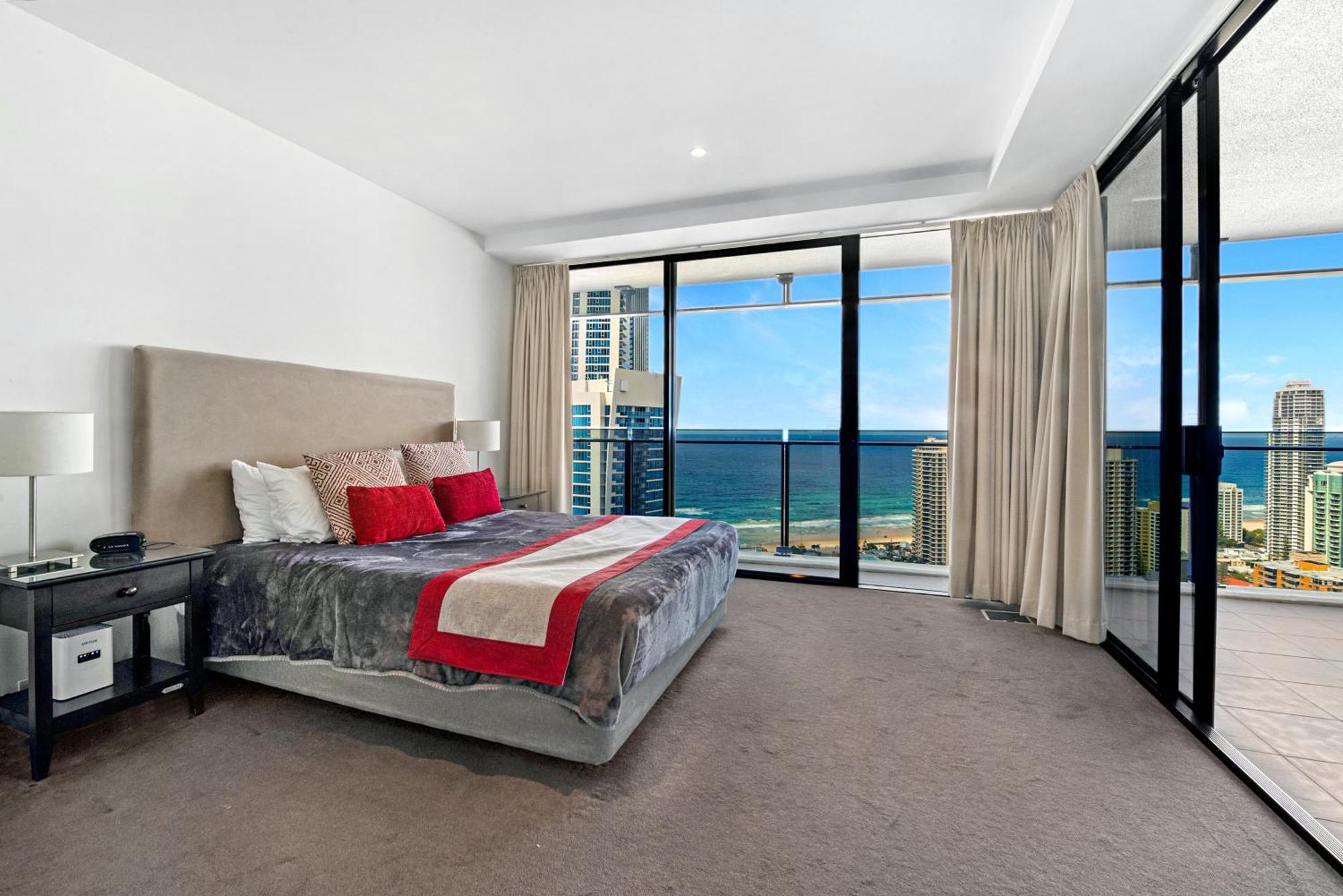 1br Couples Retreat In Circle On Cavill Gold Coast